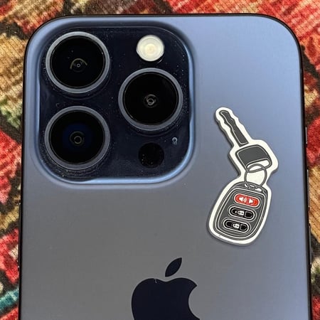 ستيكر معدني - مفتاح سيارة