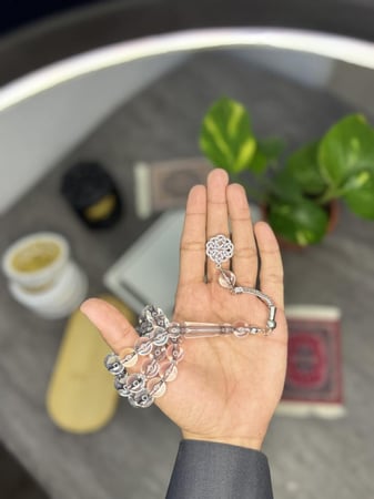 سبحة بكلايت شفافة خيط رصاصي