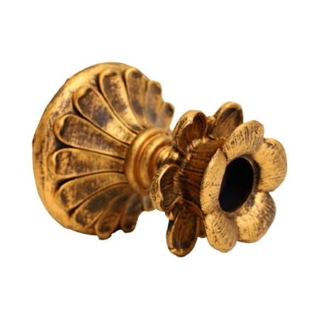 حامل شموع عتيق من الراشنج بتصميم وردة