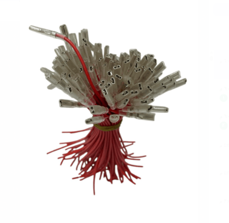 سلك توليف صغير انثى ملبس أحمر - السعر للسلك الواحد