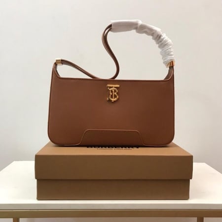 شنطه بربري Burberry
