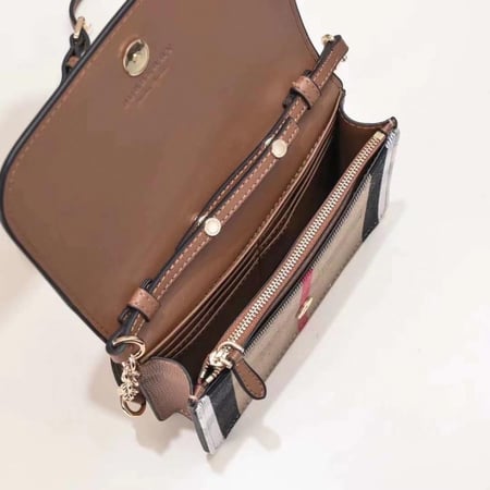 شنطه بربري Burberry