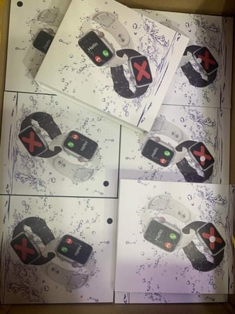 Hello SmartWatch with  New Trending Features