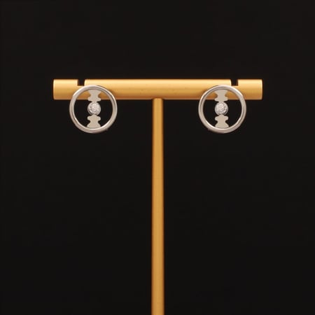 حلق نسائي تصميم متميز