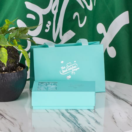 سلسال بشعار السيفين و النخلة باللون الفضي