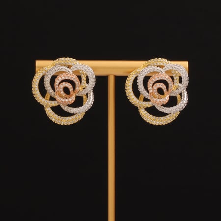 حلق سوفيال زركون تصميم ملفت