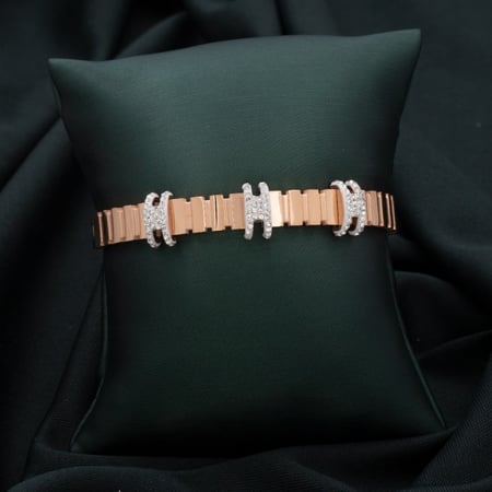 اسوارة نسائية باللون النحاسي