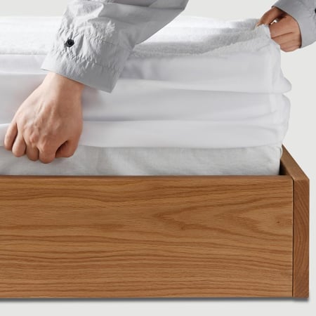 تلبيسة مرتبة سرير