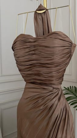 فستان سهره اللون موكا فاتح  عنابي سماوي و فضي كرنكل كسرات يطانه من متجر جوهره QN