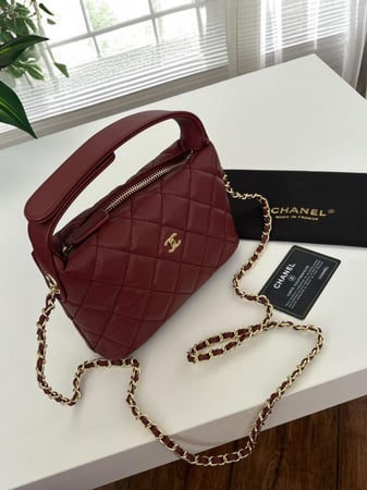 شنطة شانيل  من متجر جوهره