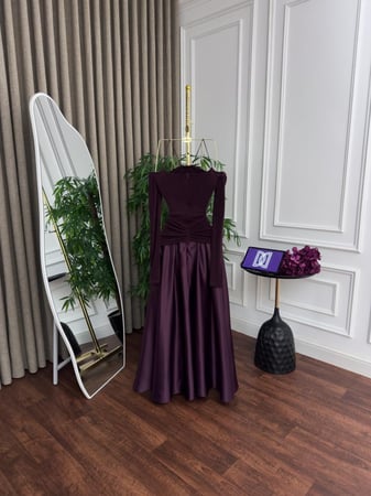 فستان سهره بني باذنجاني الصدريه كرستال تحت تفته - ميكادو من متجر جوهره LF