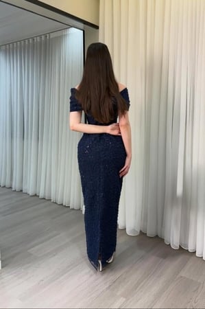 فستان سهرة كحلي أوف شولدر مورد ومطرز