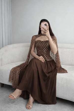 فستان خطوبة بني غامق فخم