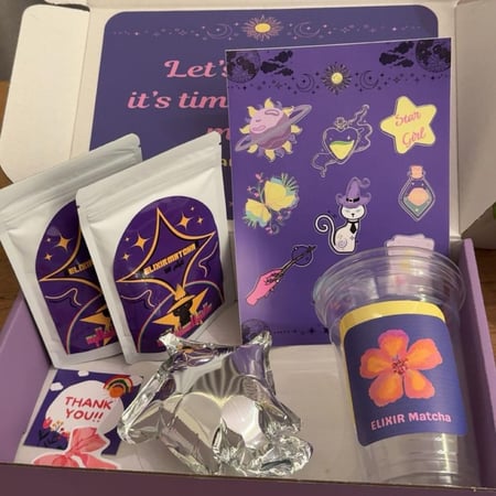 بوكس تُبِهْر -  كيسين ماتشا احتفالية – 100g