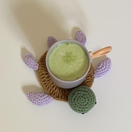 قاعدة اكواب على شكل سلحفاة