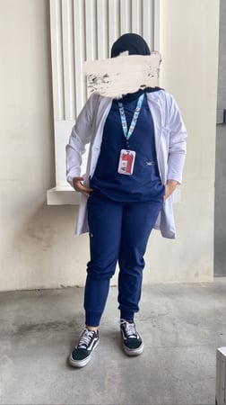 لاب كوت Skechers