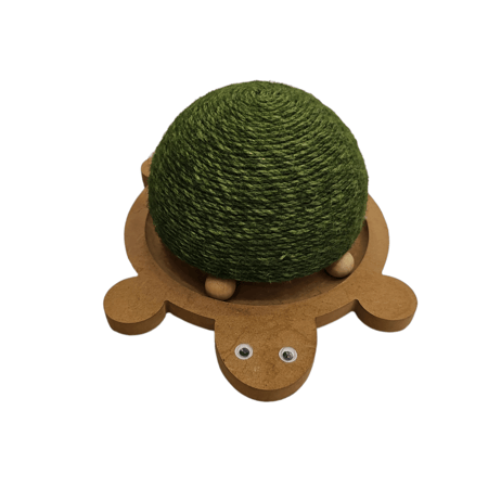 خداشة مع لعبة الكرة على شكل سلحفاء للقطط