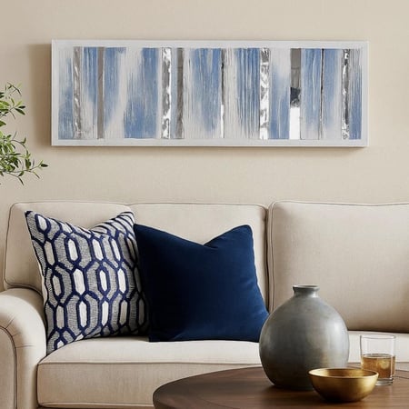 لوحة طويلة بتدرجات الأزرق والفضي