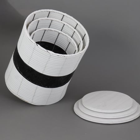 طقم طاولات خزف - أسطح خشبية - أبيض و أسود