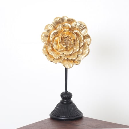 تحفة وردة ذهبي