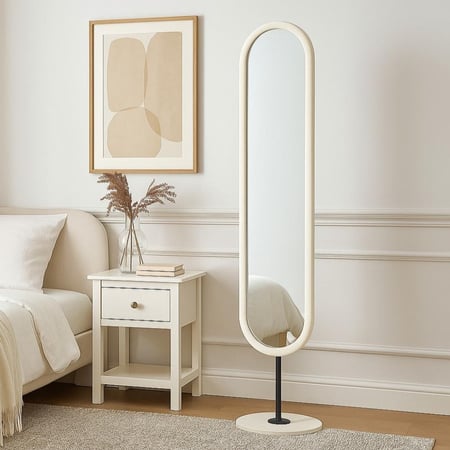 مرآة أرضية بإطار بيضاوي أنيق ولمسة عصرية، تضيف لمسة فاخرة لأي مساحة