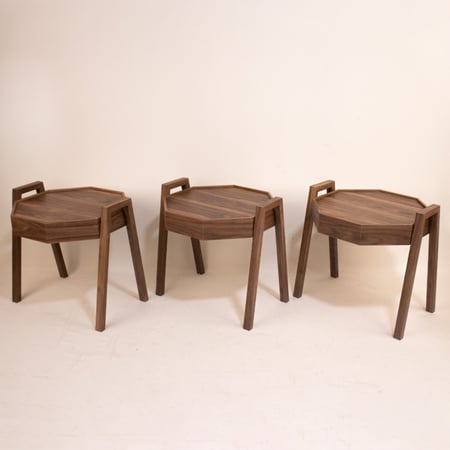 طقم طاولات خدمة خشبية - شكل خماسي - لون بني