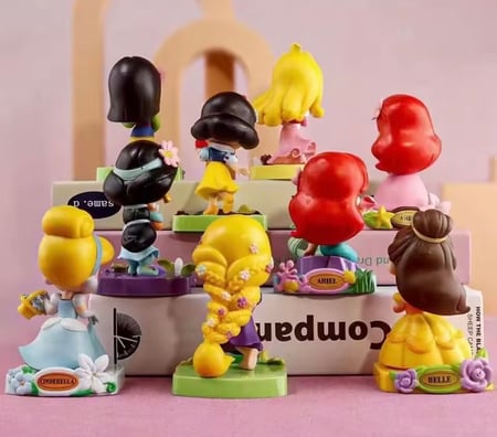 Disney princess Garden/ اميرات ديزني في الحديقة