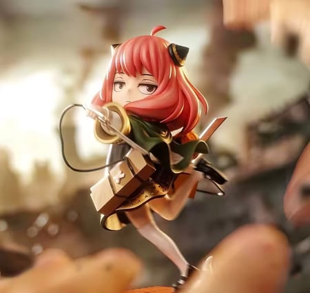 Anya X Attack On Titan. Figure./ مجسم انيا X اتاك اون تايتن