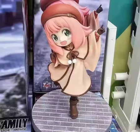 Spy X Family Anya figure/ مجسم انيا