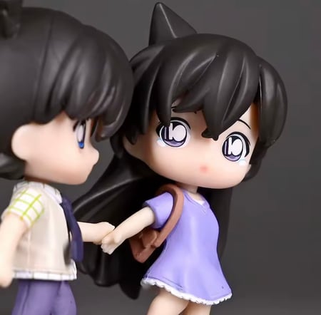 Ran & Shinichi / مجسم ران & وسينشي