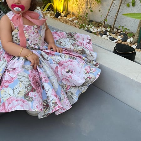 فستان قماش مورد ،تصميم راقي , شامل القبعه