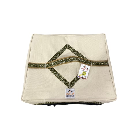 شنطة عزبة لون ابيض زيتي صغيرة