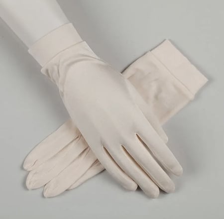 قفاز حرير  التوت  للوقاية من الشمس