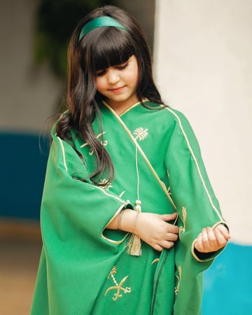 بشت بناتي لليوم الوطني