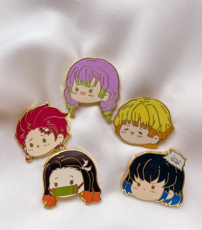 Demon slayer pins / بنز ديمون سلاير كيميتسو
