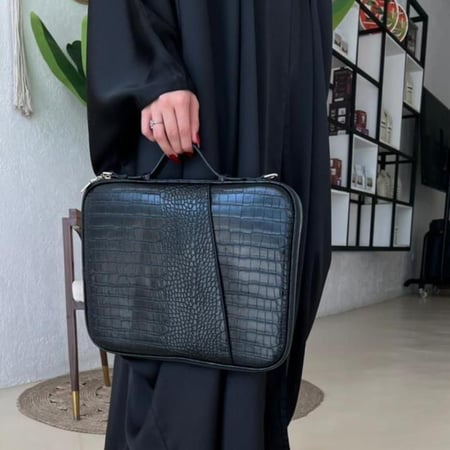 حقيبة لابتوب اسود