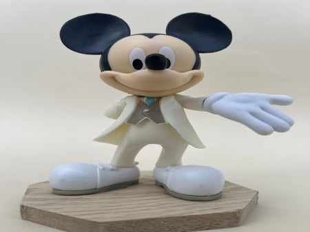 شخصيات دزني صغير