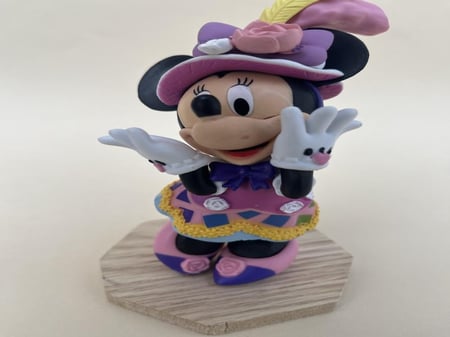 شخصيات دزني صغير