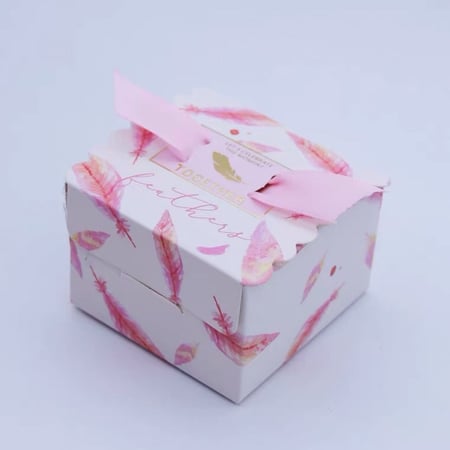 توزيعات غصن الصنوبر