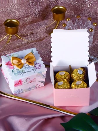 توزيعات غصن الصنوبر