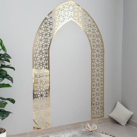 ديكور مصلى ذهبي