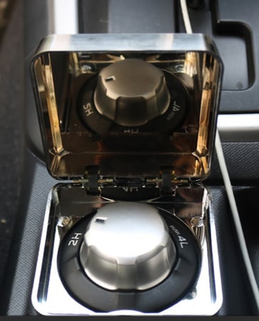 غطاء للدبل مناسب للايسوزو ديماكس من 2013-2021 متوفر الكروم والشفاف