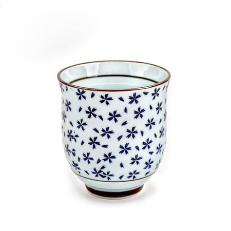 كوب فخاري برسومات ورد أزرق بقاعدة