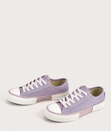 حذاء رياضي أرجواني