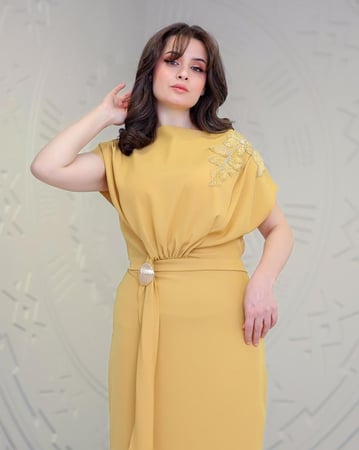 فستان بناتي بقصة ناعمة مع تطريز يدوي