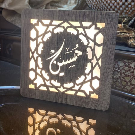 ابجورات خشبية مزخرفة