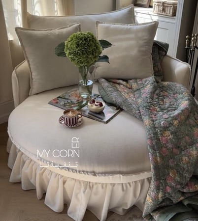 كنب مريح بتصميم فيكتوري