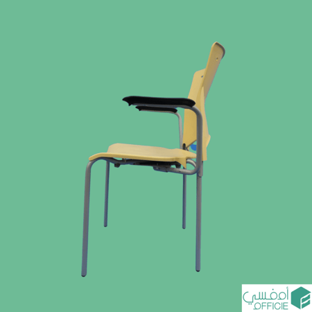 كرسي بيج بلاستيكي