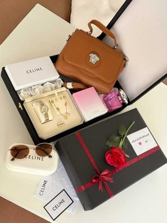 هدية عيد جواز فخمة للزوجة