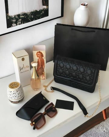 اجمل افكار هدايا نسائية مع شنطة وعطر ونظارة و مبخرة